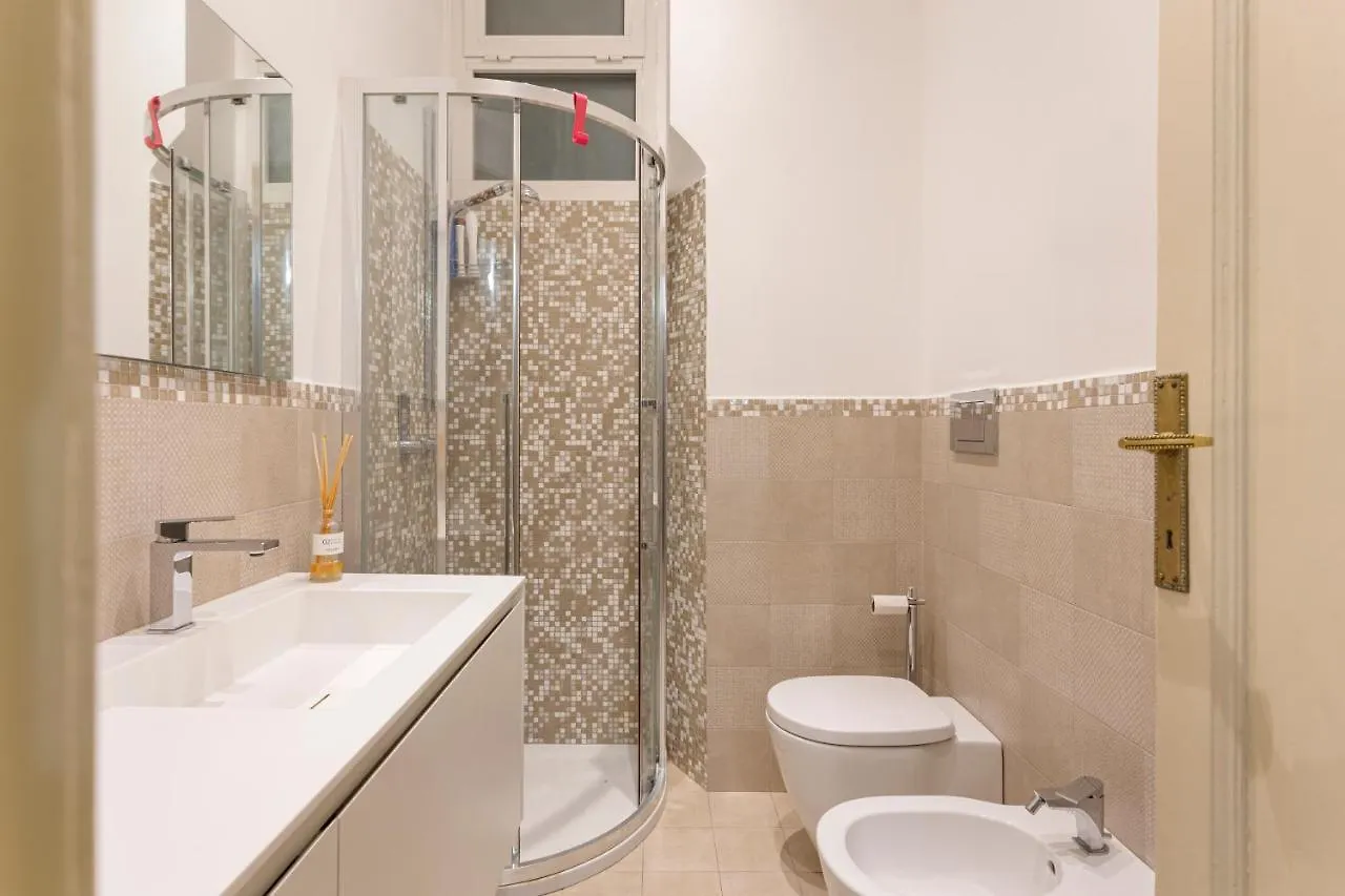 Restayled Chic Apartement- Via Ozieri Milano Italia