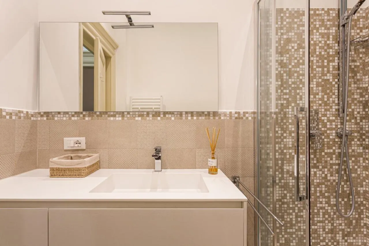 Restayled Chic Apartement- Via Ozieri Milano