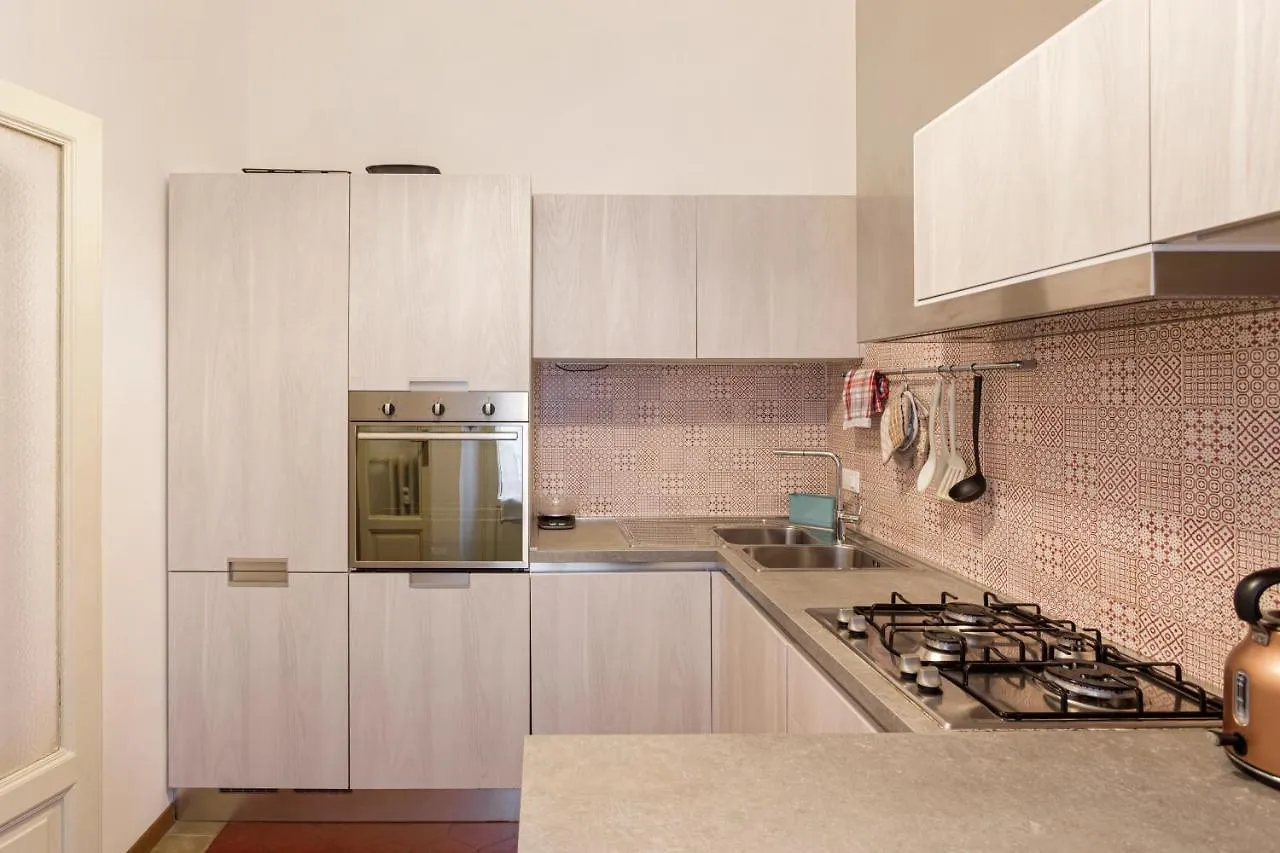 Apartment Restayled Chic Apartement- Via Ozieri Milan Italy